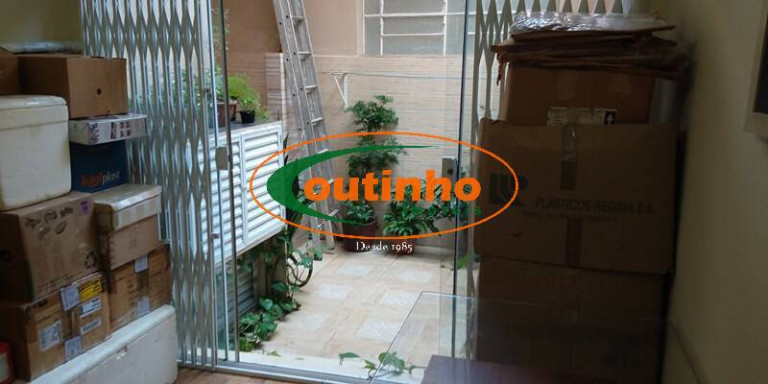 Imagem Casa com 4 Quartos à Venda, 220 m² em Andaraí - Rio De Janeiro Imagem Casa com 4 Quartos à Venda, 220 m² em Andaraí - Rio De Janeiro