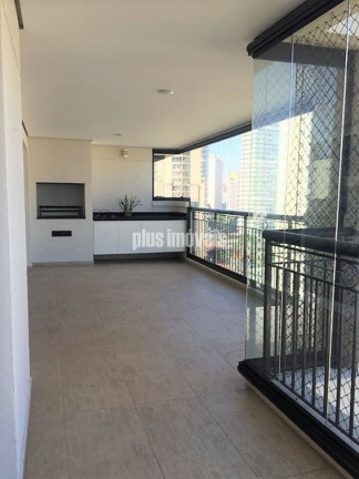 Apartamento com 3 Quartos para Alugar, 234 m² em Vila Nova Conceição - São Paulo