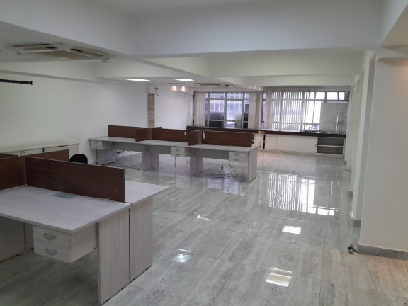 Imóvel Comercial para Alugar, 143 m² em Centro - Santos