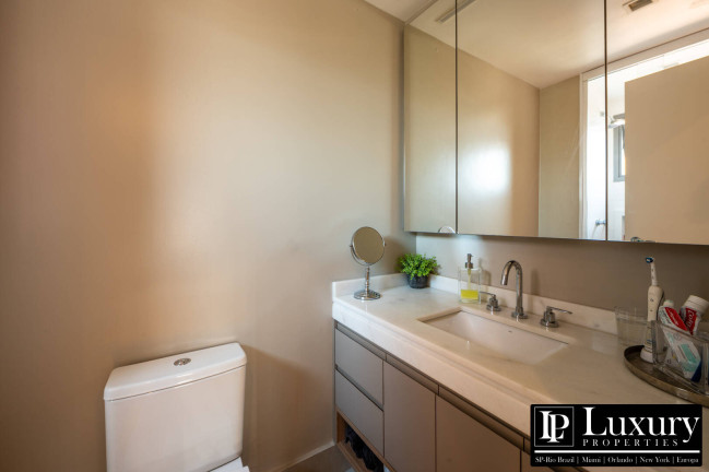 Imagem Apartamento com 1 Quarto à Venda, 71 m² em Moema - São Paulo