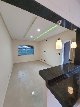 Imagem Casa com 2 Quartos à Venda, 74 m² em Caiçara - Praia Grande