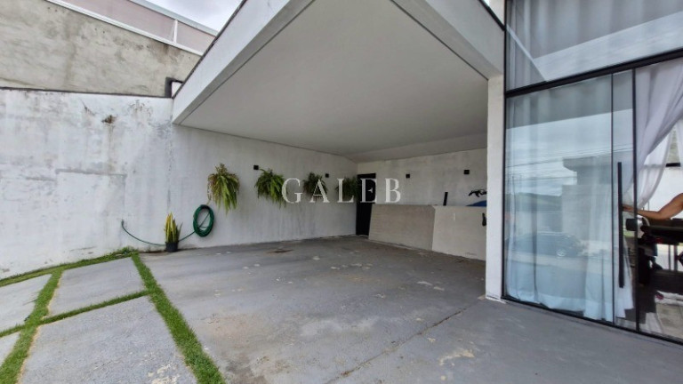 Casa com 3 Quartos à Venda, 189 m² em Jardim Shangri-lá - Atibaia