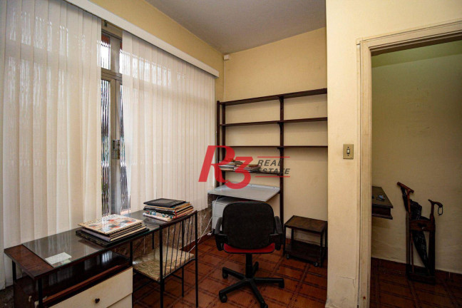 Imagem Sobrado com 4 Quartos à Venda, 261 m² em Encruzilhada - Santos