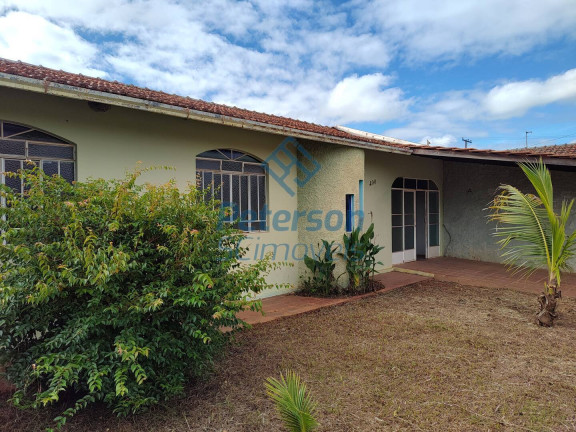 Imagem Casa com 4 Quartos à Venda, 270 m² em Centro - Jaboti