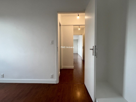 Imagem Imóvel com 3 Quartos à Venda, 122 m² em Vila Olímpia - São Paulo Imagem Imóvel com 3 Quartos à Venda, 122 m² em Vila Olímpia - São Paulo
