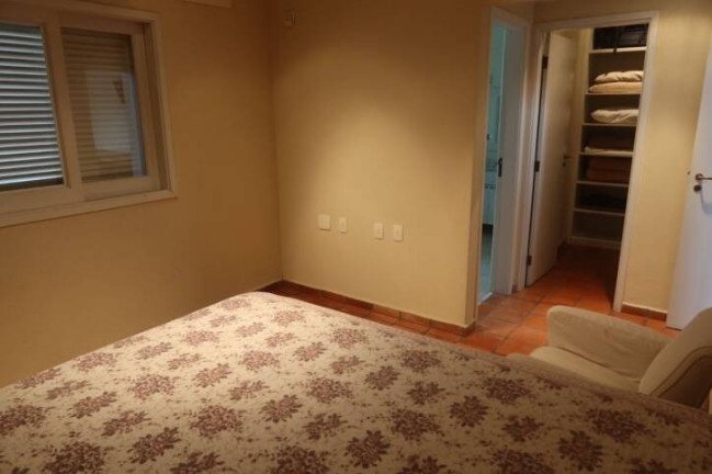 Imagem Casa com 7 Quartos à Venda, 3.528 m² em São Paulo Imagem Casa com 7 Quartos à Venda, 3.528 m² em São Paulo