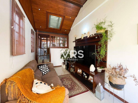Imagem Casa com 4 Quartos à Venda, 199 m² em Granja Guarani - Teresópolis Imagem Casa com 4 Quartos à Venda, 199 m² em Granja Guarani - Teresópolis