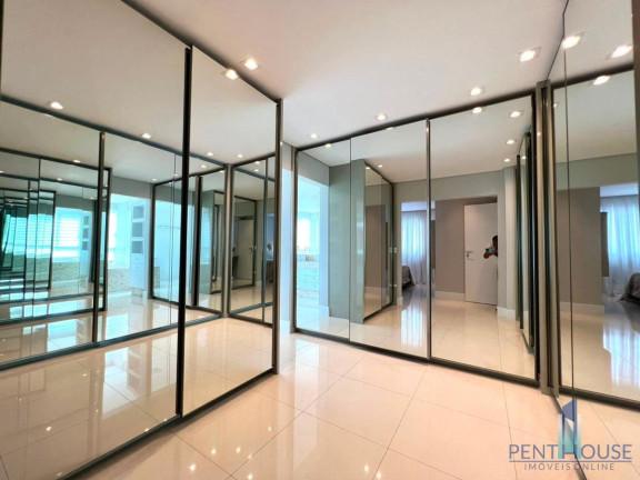 Imagem Cobertura com 4 Quartos à Venda, 241 m² em Centro - Balneário Camboriú