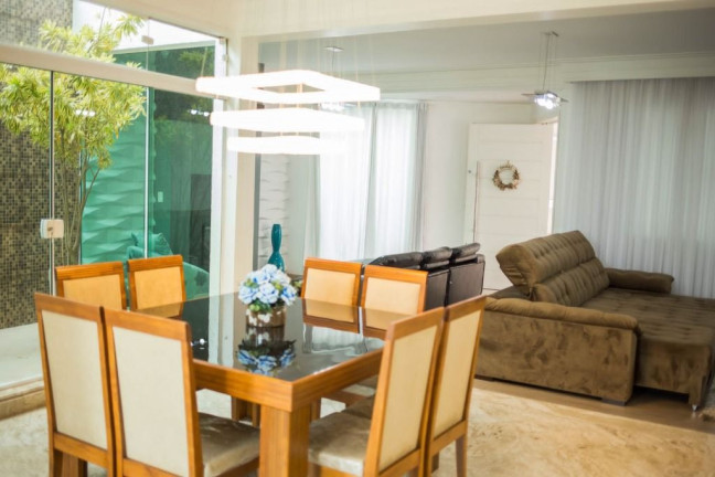 Imagem Sobrado com 4 Quartos à Venda, 336 m² em Jardim Carlos Cooper - Suzano Imagem Sobrado com 4 Quartos à Venda, 336 m² em Jardim Carlos Cooper - Suzano