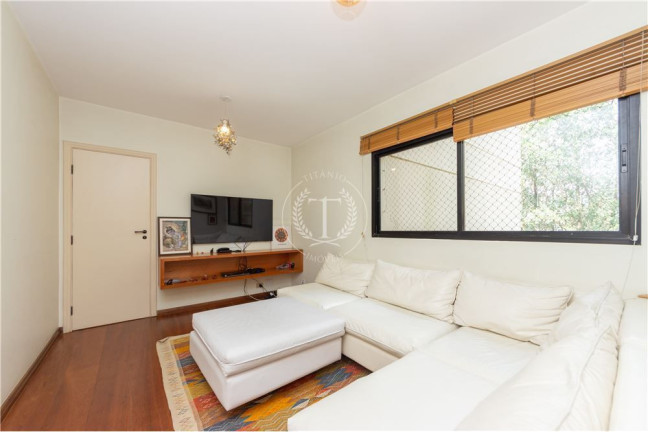 Imagem Apartamento com 4 Quartos à Venda, 270 m² em São Paulo