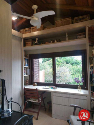 Imagem Sobrado com 4 Quartos à Venda, 280 m² em Rio Branco - Porto Alegre