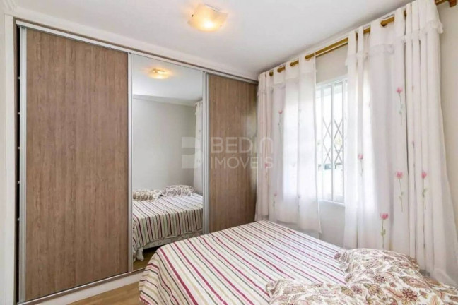 Imagem Sobrado com 3 Quartos à Venda, 157 m² em água Verde - Curitiba Imagem Sobrado com 3 Quartos à Venda, 157 m² em água Verde - Curitiba