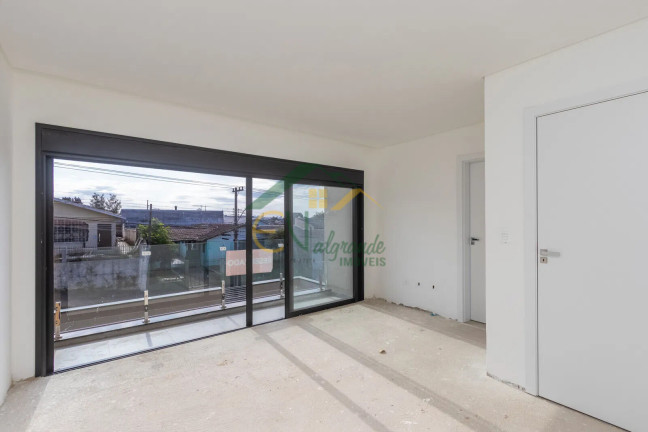 Imagem Sobrado com 3 Quartos à Venda, 145 m² em Uberaba - Curitiba Imagem Sobrado com 3 Quartos à Venda, 145 m² em Uberaba - Curitiba