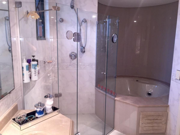 Imagem Apartamento com 3 Quartos à Venda, 149 m² em Centro - Curitiba