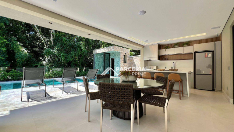 Imagem Casa com 6 Quartos à Venda, 415 m² em Riviera Módulo 11 - Bertioga Imagem Casa com 6 Quartos à Venda, 415 m² em Riviera Módulo 11 - Bertioga