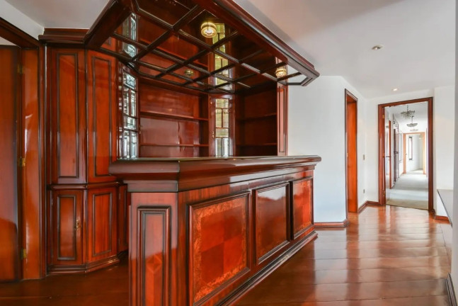 Imagem Imóvel com 4 Quartos à Venda, 274 m² em Pacaembu - São Paulo Imagem Imóvel com 4 Quartos à Venda, 274 m² em Pacaembu - São Paulo