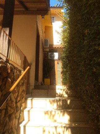 Imagem Imóvel com 3 Quartos à Venda, em Santa Tereza - Porto Alegre Imagem Imóvel com 3 Quartos à Venda, em Santa Tereza - Porto Alegre