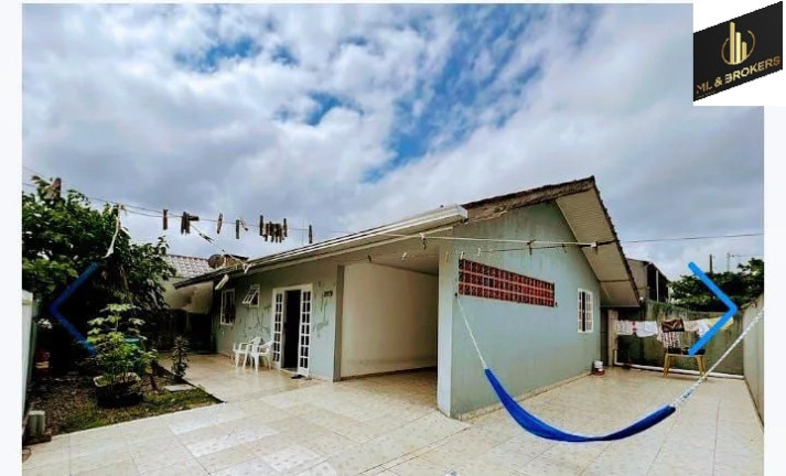 Casa com 2 Quartos à Venda, 110 m² em Piçarras - Guaratuba