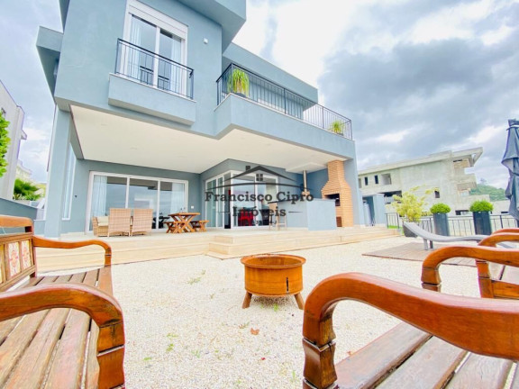 Imagem Casa com 4 Quartos à Venda, 384 m² em Alphaville - Santana De Parnaíba Imagem Casa com 4 Quartos à Venda, 384 m² em Alphaville - Santana De Parnaíba