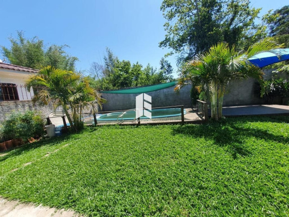 Imagem Casa com 3 Quartos à Venda, 180 m² em Camobi - Santa Maria