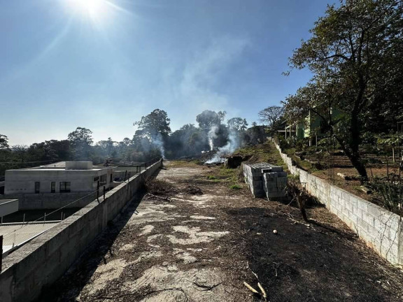 Imagem Terreno à Venda, 927 m² em Vila Santo Antônio - Cotia Imagem Terreno à Venda, 927 m² em Vila Santo Antônio - Cotia