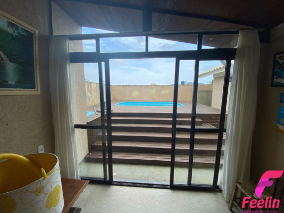 Imagem Casa com 3 Quartos à Venda, 141 m² em Carianos - Florianópolis Imagem Casa com 3 Quartos à Venda, 141 m² em Carianos - Florianópolis