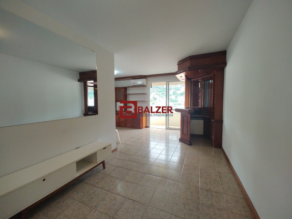 Imagem Apartamento com 3 Quartos à Venda, 122 m² em Centro - Florianópolis Imagem Apartamento com 3 Quartos à Venda, 122 m² em Centro - Florianópolis
