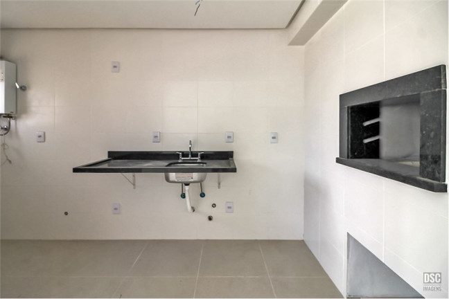 Imagem Imóvel com 2 Quartos à Venda,  em São João - Porto Alegre