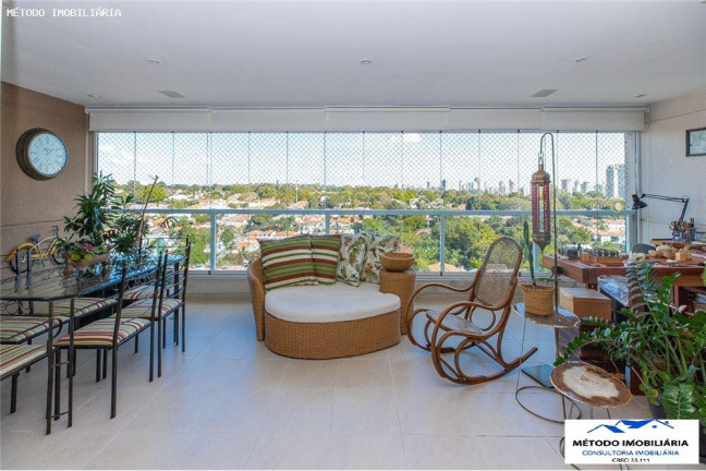 Imagem Imóvel com 3 Quartos à Venda, 180 m² em Campo Belo - São Paulo