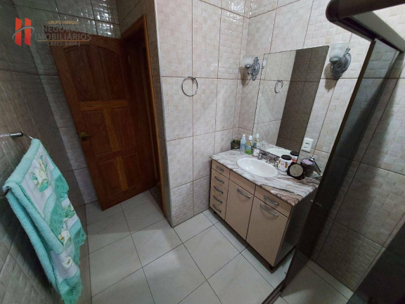 Imagem Casa com 3 Quartos à Venda, 180 m² em Jardim Vinte E Cinco De Agosto - Duque De Caxias Imagem Casa com 3 Quartos à Venda, 180 m² em Jardim Vinte E Cinco De Agosto - Duque De Caxias