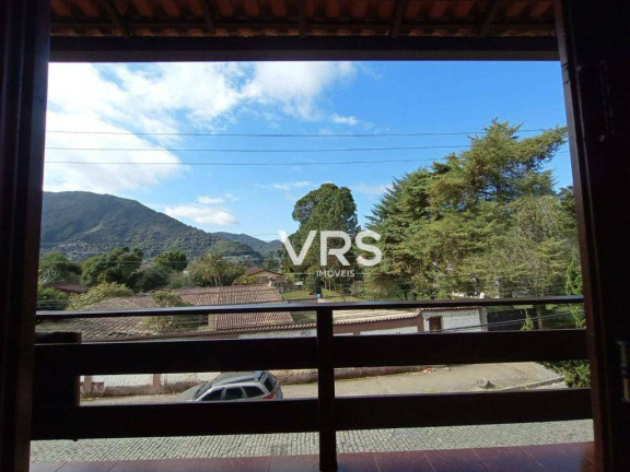 Imagem Casa com 4 Quartos à Venda, 218 m² em Granja Guarani - Teresópolis