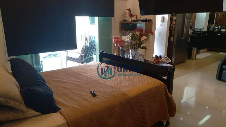Imagem Casa com 6 Quartos à Venda, 540 m² em Charitas - Niterói Imagem Casa com 6 Quartos à Venda, 540 m² em Charitas - Niterói