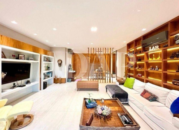 Imagem Imóvel com 4 Quartos à Venda, 218 m² em Barra Da Tijuca - Rio De Janeiro Imagem Imóvel com 4 Quartos à Venda, 218 m² em Barra Da Tijuca - Rio De Janeiro
