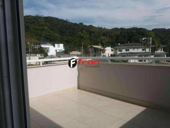 Imagem Casa com 4 Quartos à Venda, 530 m² em Córrego Grande - Florianópolis Imagem Casa com 4 Quartos à Venda, 530 m² em Córrego Grande - Florianópolis