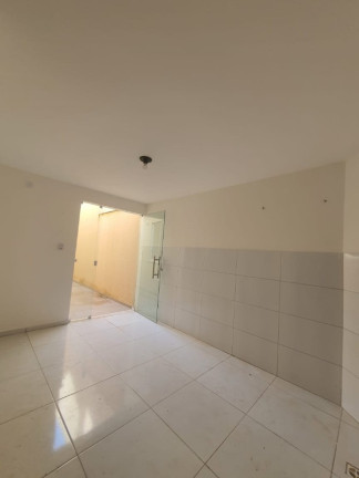 Imagem Casa com 3 Quartos para Alugar, 250 m² em Sim - Feira De Santana