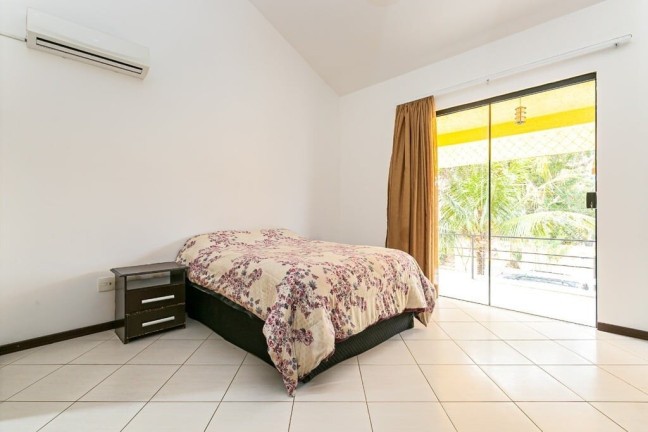 Imagem Casa com 6 Quartos à Venda, 222 m² em Campeche - Florianópolis
