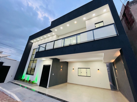 Casa com 4 Quartos à Venda, 235 m² em Setor Habitacional Vicente Pires - Brasília