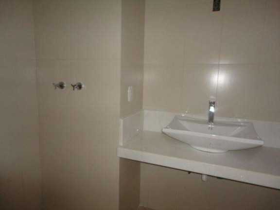 Imagem Apartamento com 3 Quartos à Venda, 144 m² em Higienópolis - Porto Alegre Imagem Apartamento com 3 Quartos à Venda, 144 m² em Higienópolis - Porto Alegre