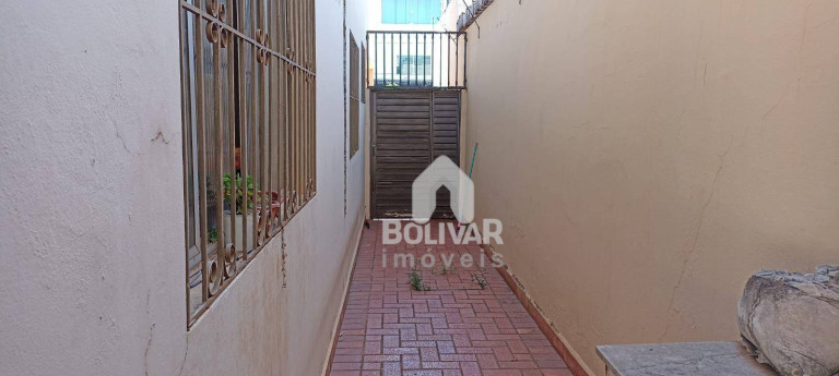 Imagem Casa com 3 Quartos à Venda, 360 m² em Setor Central - Itumbiara Imagem Casa com 3 Quartos à Venda, 360 m² em Setor Central - Itumbiara