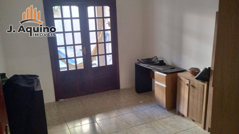 Imagem Casa com 3 Quartos à Venda, em Sapiranga - Fortaleza Imagem Casa com 3 Quartos à Venda, em Sapiranga - Fortaleza