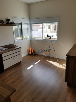 Imagem Casa com 3 Quartos à Venda, 490 m² em Jardim Europa - Poços De Caldas