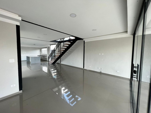 Imagem Casa com 4 Quartos à Venda, 310 m² em Piracangaguá - Taubaté Imagem Casa com 4 Quartos à Venda, 310 m² em Piracangaguá - Taubaté