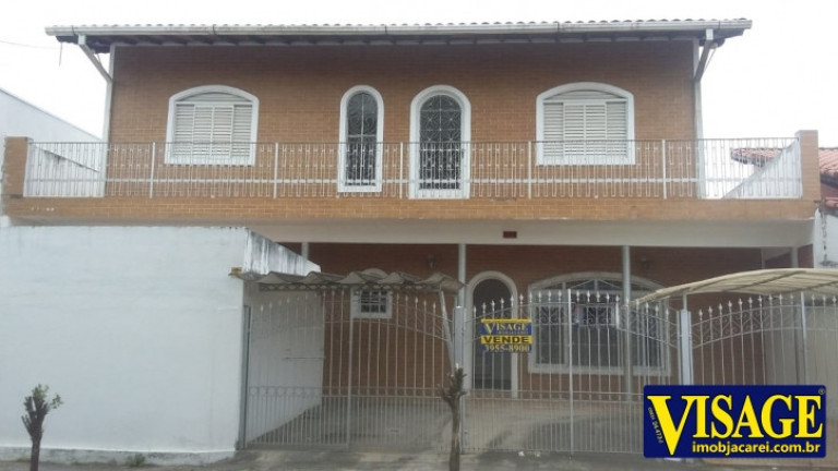 Sobrado com 3 Quartos à Venda, 130 m² em Jd. Didinha - Jacareí
