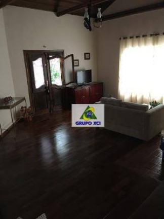 Imagem Casa com 3 Quartos à Venda, 290 m² em Alto Da Boa Vista - Campos Do Jordão Imagem Casa com 3 Quartos à Venda, 290 m² em Alto Da Boa Vista - Campos Do Jordão