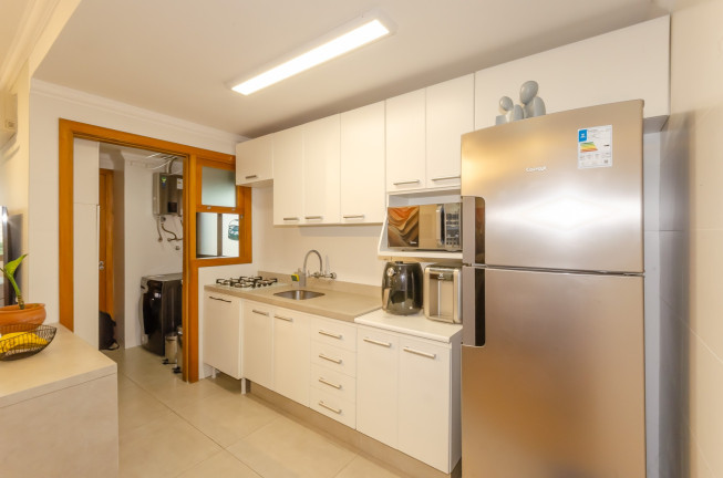 Imagem Imóvel com 2 Quartos à Venda, 72 m² em Passo Da Areia - Porto Alegre Imagem Imóvel com 2 Quartos à Venda, 72 m² em Passo Da Areia - Porto Alegre