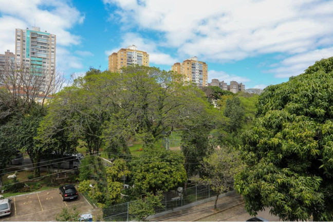 Imagem Apartamento com 2 Quartos à Venda, 69 m² em Vila Ipiranga - Porto Alegre Imagem Apartamento com 2 Quartos à Venda, 69 m² em Vila Ipiranga - Porto Alegre