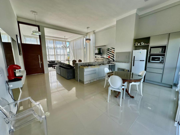 Imagem Casa com 3 Quartos à Venda, 350 m² em Condominio Dubai Resort - Capão Da Canoa Imagem Casa com 3 Quartos à Venda, 350 m² em Condominio Dubai Resort - Capão Da Canoa