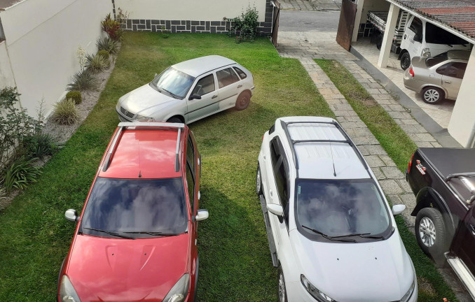 Imagem Casa com 7 Quartos à Venda, 186 m² em Várzea - Teresópolis Imagem Casa com 7 Quartos à Venda, 186 m² em Várzea - Teresópolis