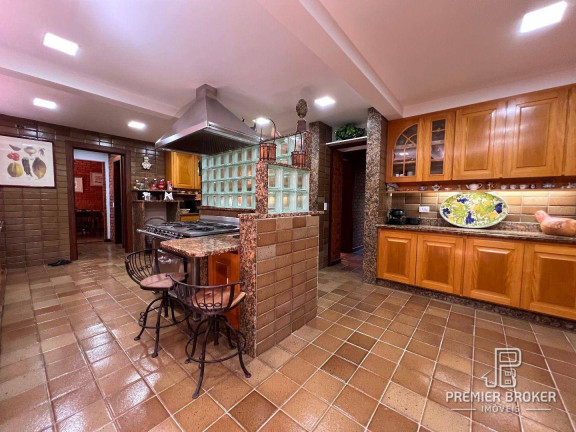 Imagem Casa com 7 Quartos à Venda, 743 m² em Quebra Frascos - Teresópolis
