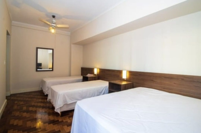 Imagem Imóvel com 1 Quarto à Venda, 23 m² em Centro Histórico - Porto Alegre Imagem Imóvel com 1 Quarto à Venda, 23 m² em Centro Histórico - Porto Alegre
